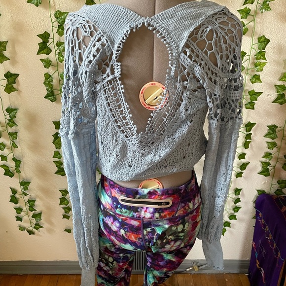 Free people lace nwt top. - Picture 5 of 5